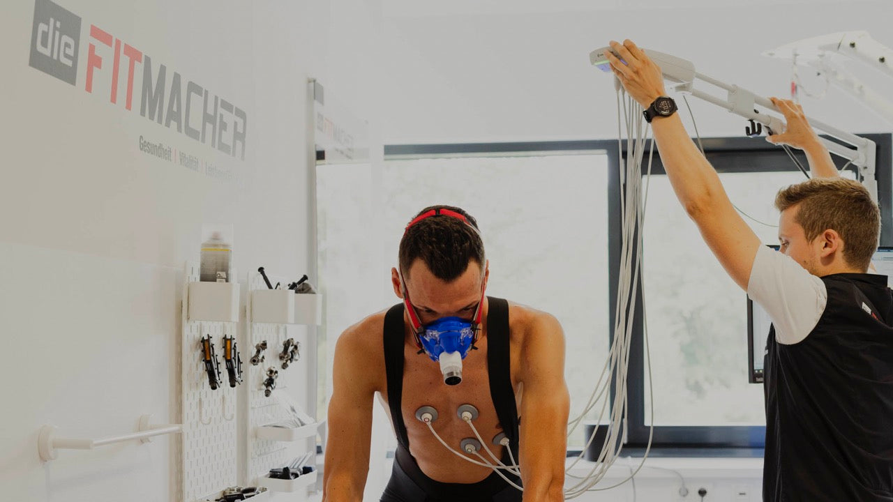 Alexander Huber und David Geisbauer bei der Spiroergometrie