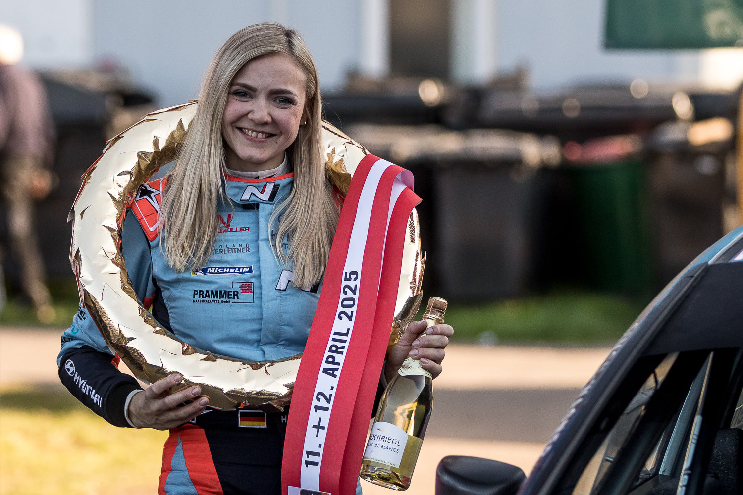 Hanna Ostlender mit Siegeskranz