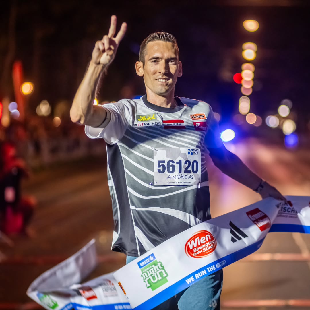Andreas Vojta beim Vienna City night run Zieleinlauf